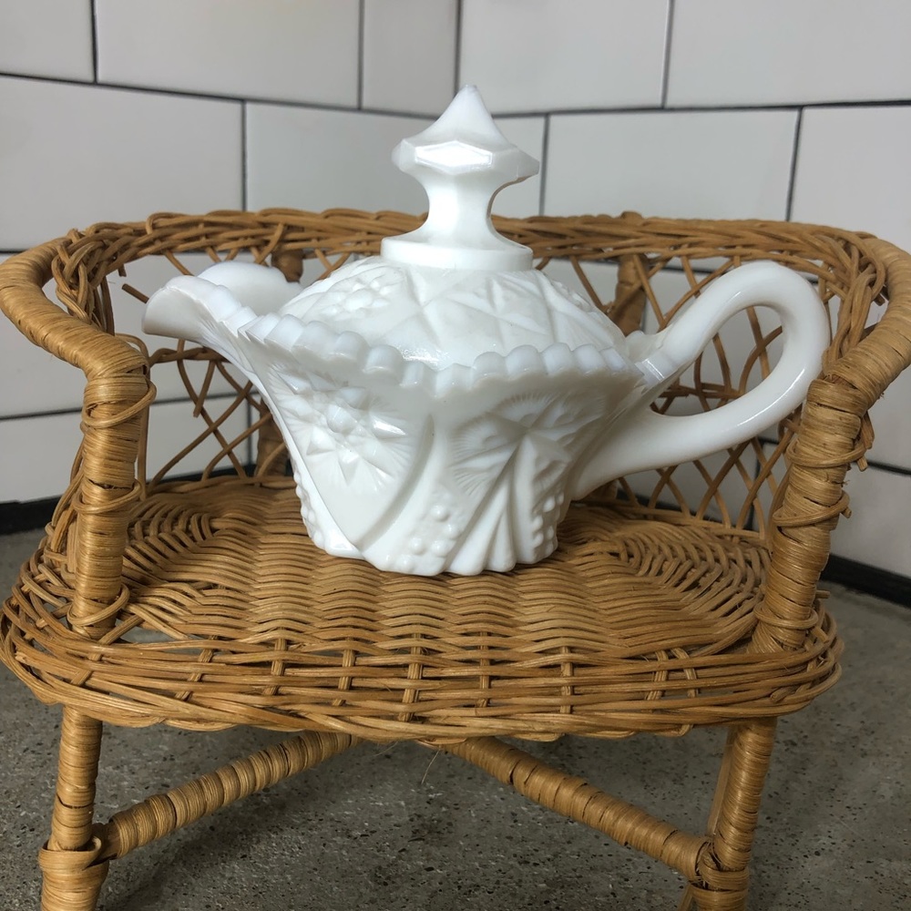 Vintage Kemple Yutec Milk Glass Creamer with star pattern and lid to bowl
